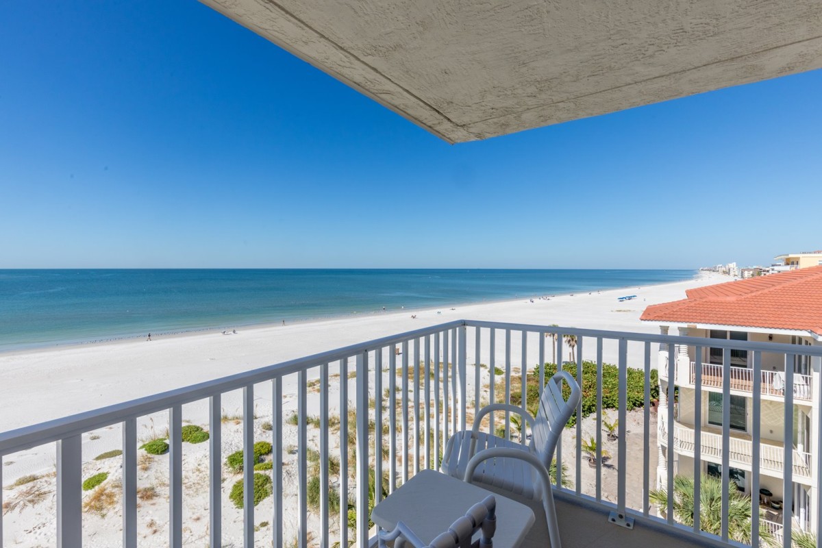 Sandcastle Realty, Inc.-Chambre505-image-1