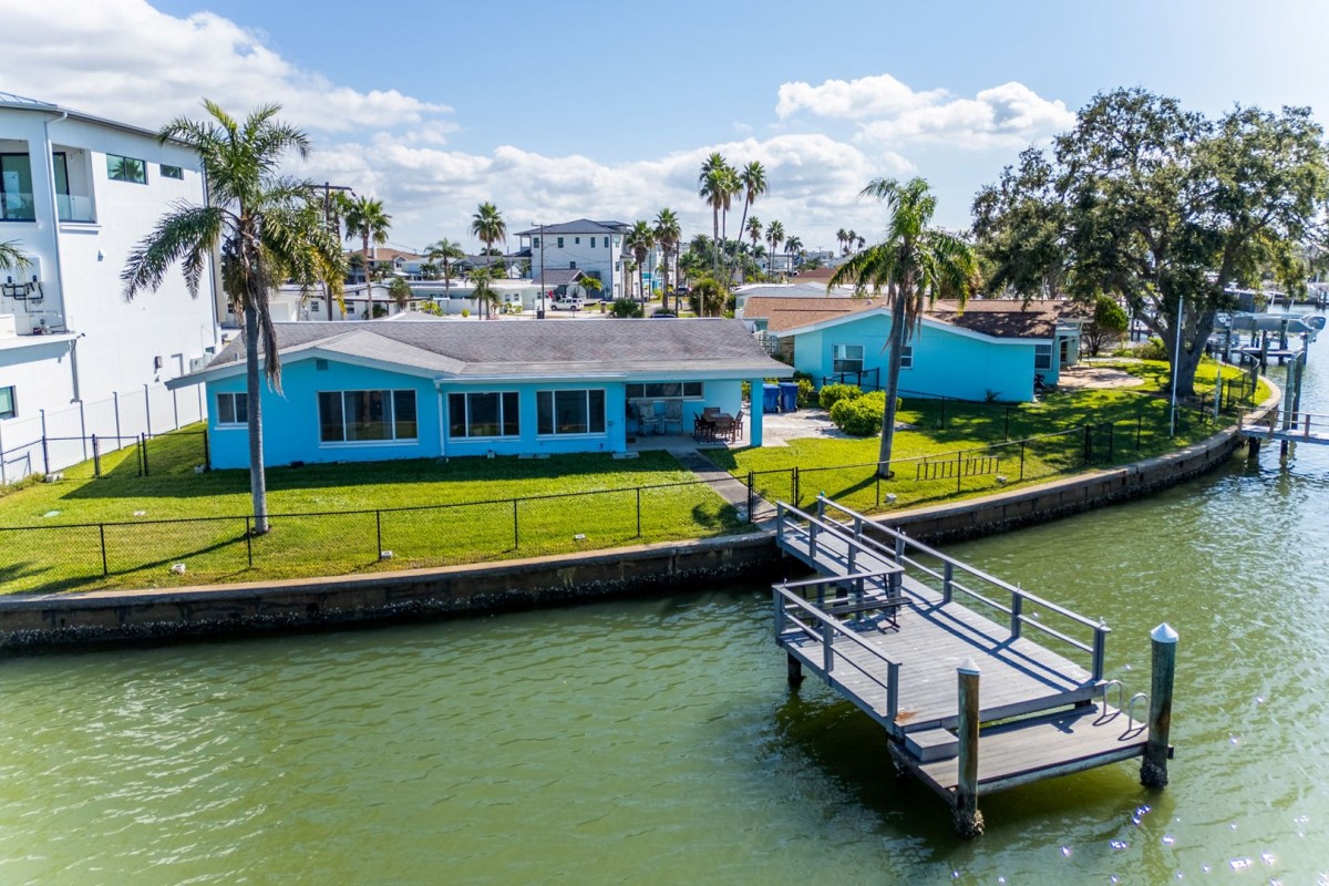 Sandcastle Realty, Inc.-Blue Bay-image-1