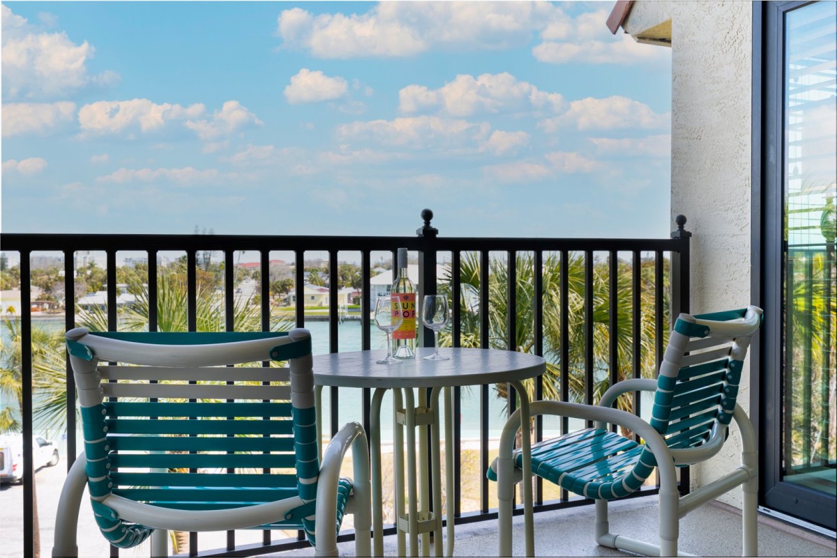 Sandcastle Realty, Inc.-LandsEnd404-image-1