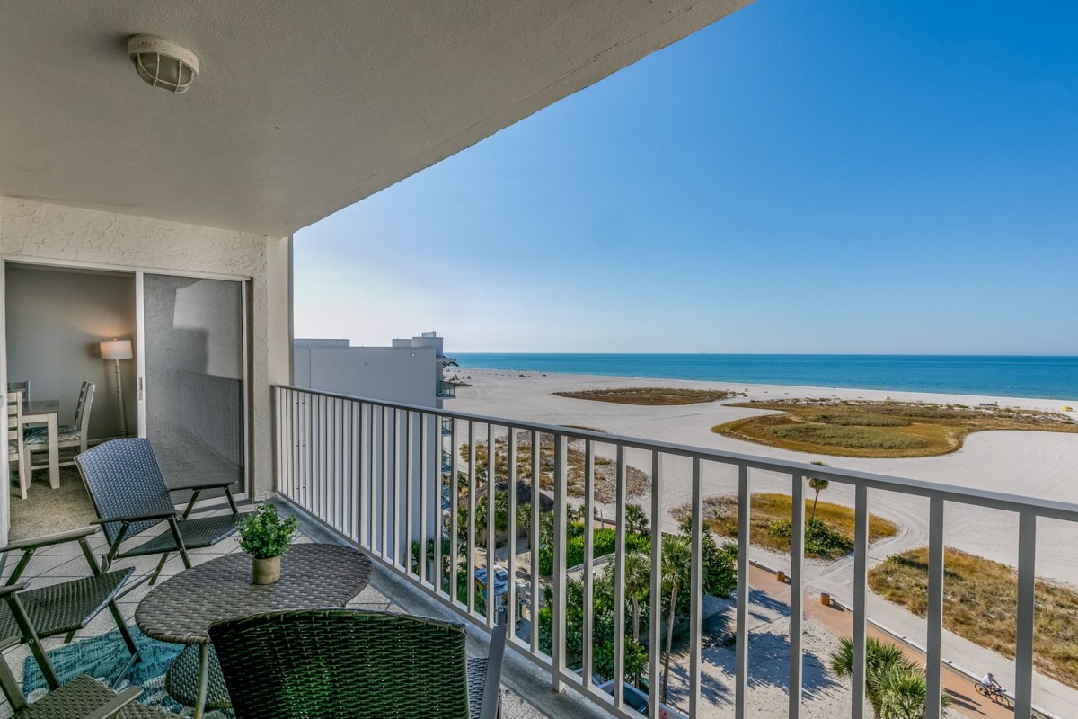 Sandcastle Realty, Inc.-Treasure Sands 802-image-1