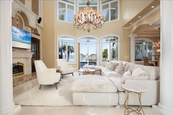 living room of Paradise Pointe